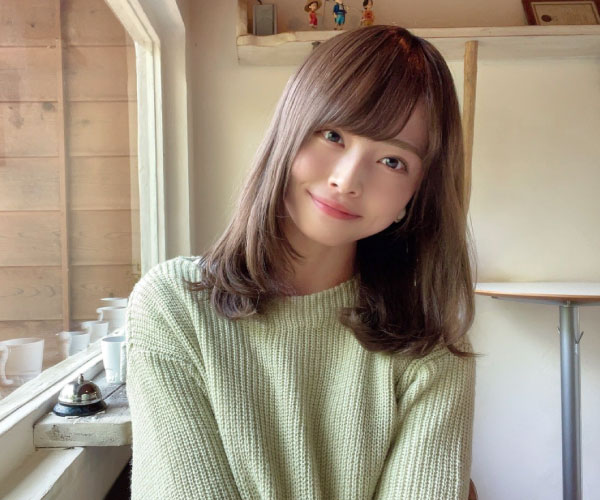 ミディアムヘアのWig